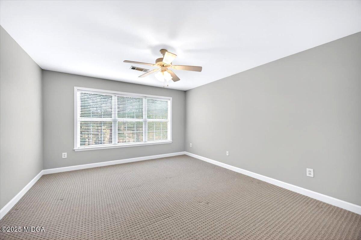 414 Waverly Lane Macon, GA 31210 - Photo 18 of 32 a view of an empty room with a window