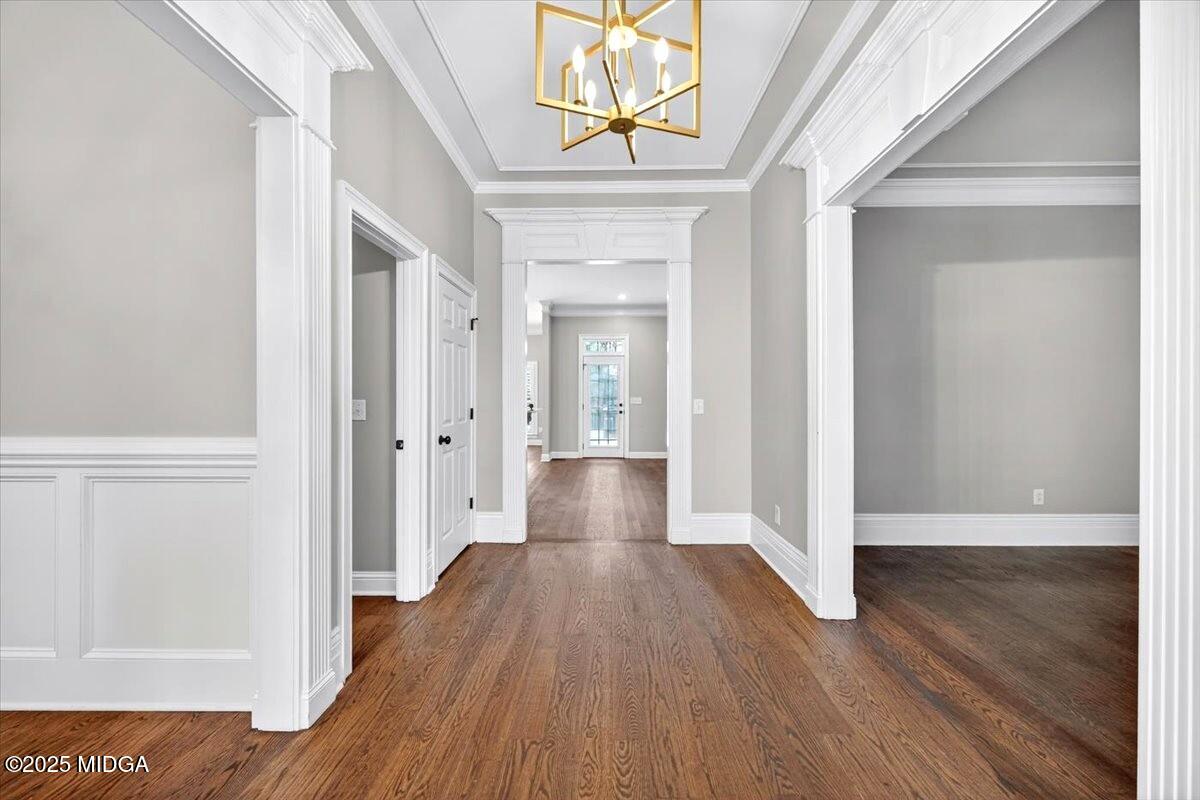 414 Waverly Lane Macon, GA 31210 - Photo 6 of 32 a view of a hallway with wooden floor