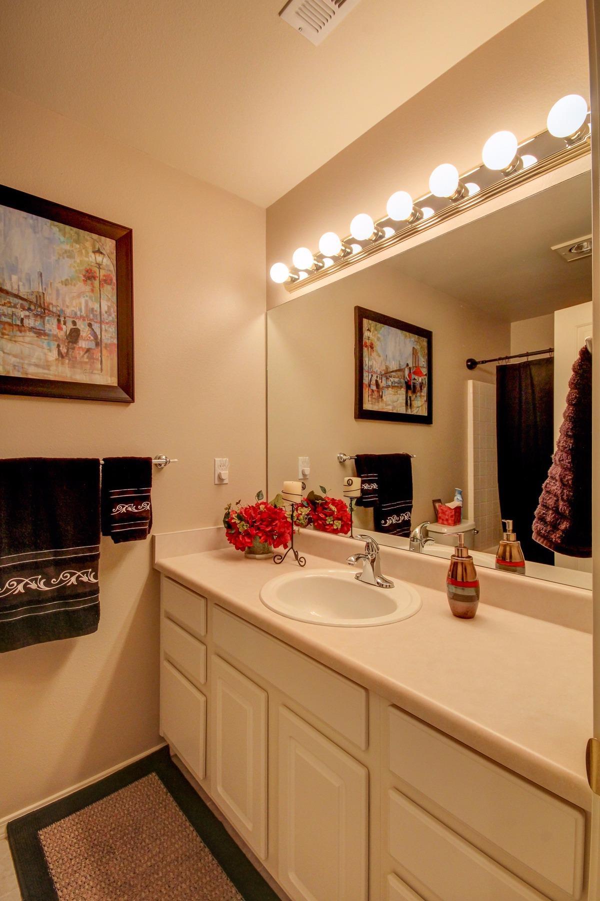 668 Shadow Way Central Point, OR 97502 - Photo 14 of 19 Additional Photo