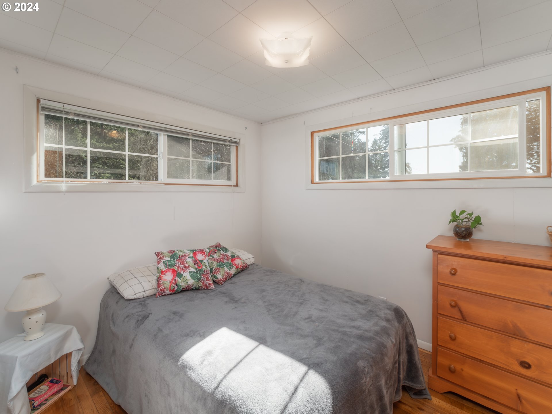 766 Valley View Road Sutherlin, OR 97479 - Photo 13 of 27 a bedroom with a bed and furniture