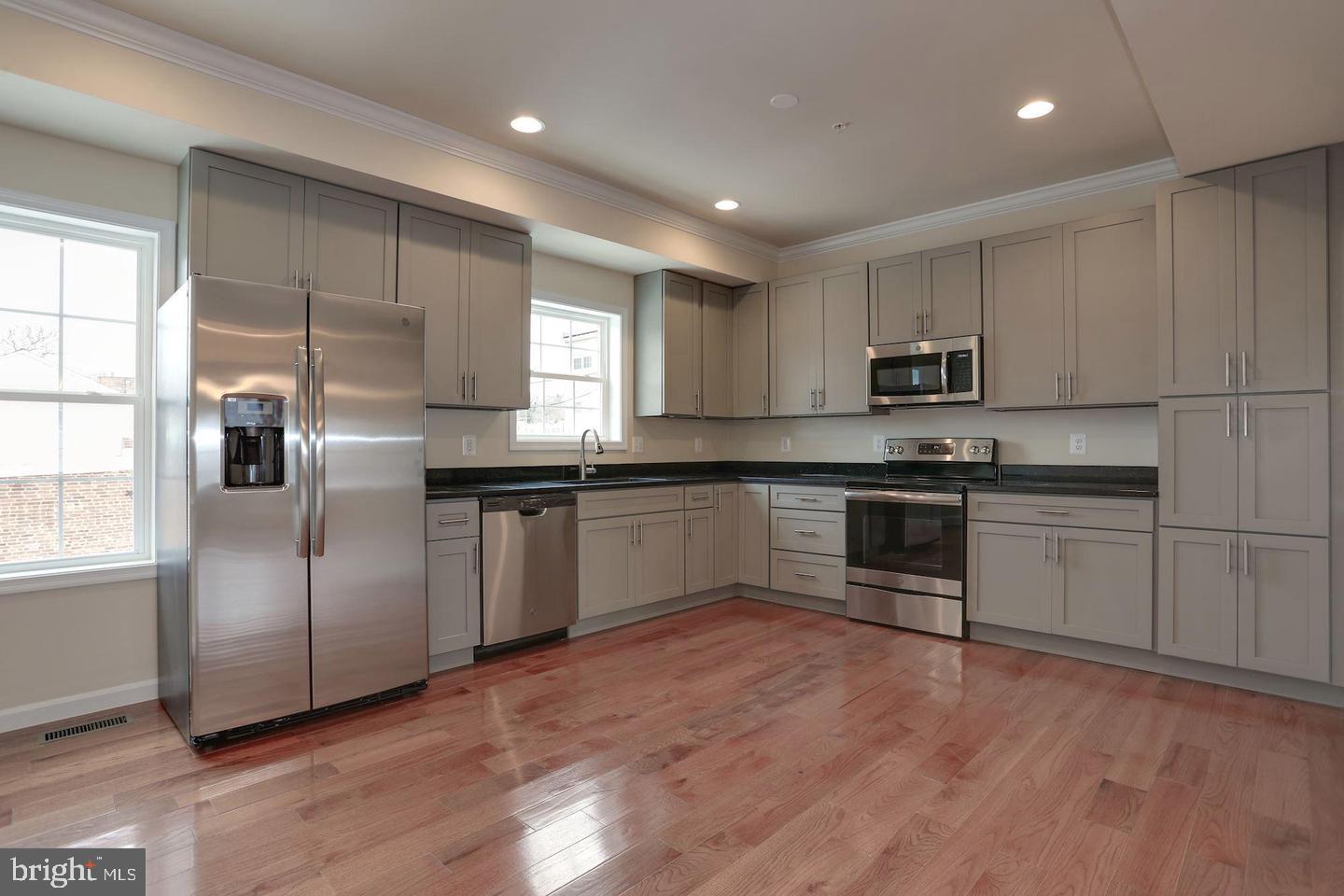2506 Elvans Road Southeast Washington, DC 20020 - Photo 7 of 18 Gallery Image 7