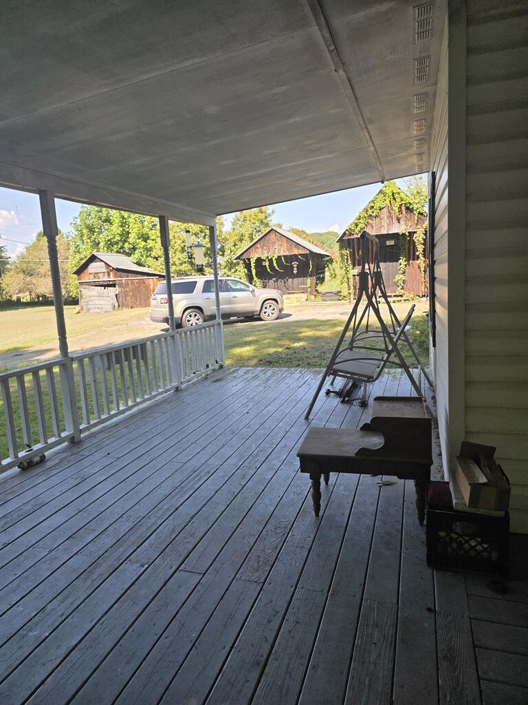 21485 Monroe Road Damascus, VA 24236 - Photo 36 of 49 Gallery Image 36