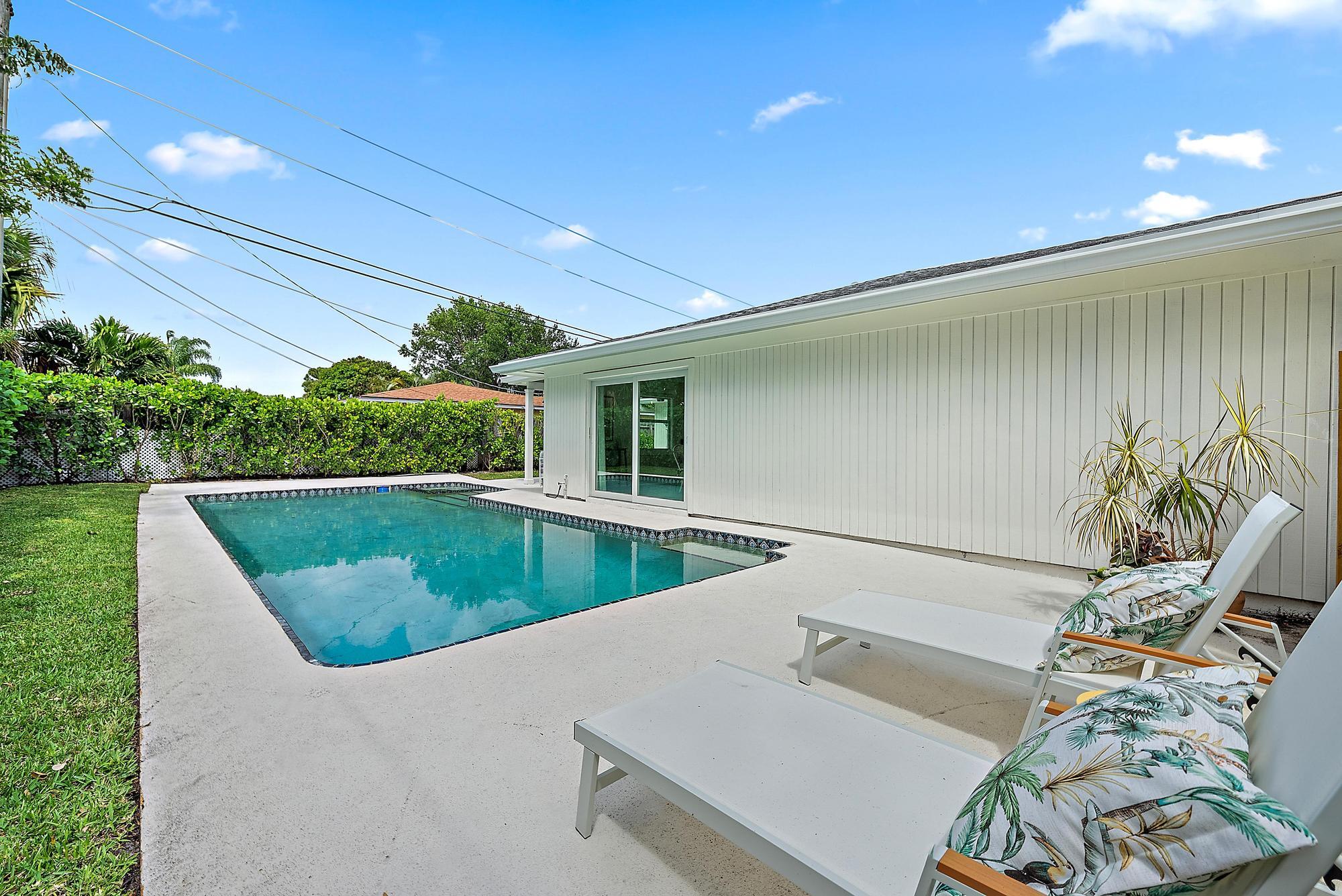 1604 Seabrook Road Tequesta, FL 33469 - Photo 29 of 42 a view of outdoor space and yard