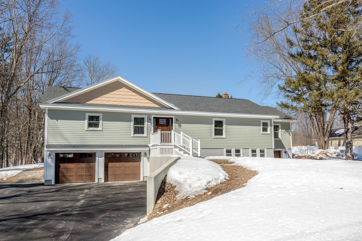 850 Chadbourne Road Standish, ME 04084 - Photo 1 of 45 850 Chadbourne Rd Standish ME-large-001-