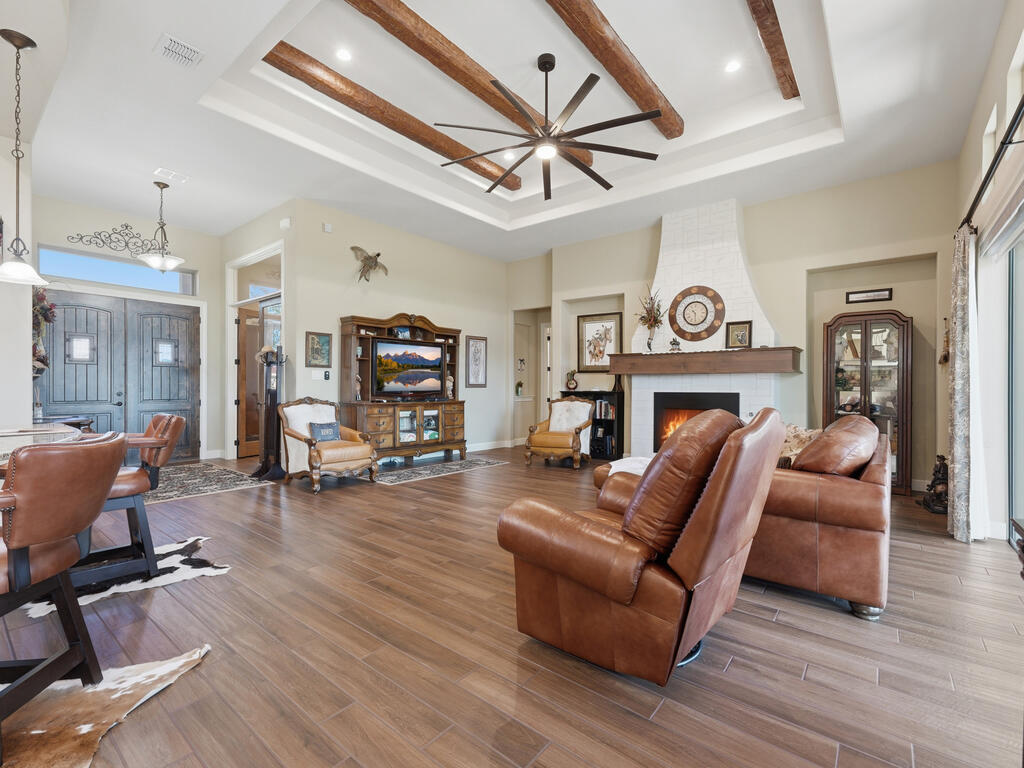 228 Lucky Ridge Bandera, TX 78003 - Photo 10 of 74 Gallery Image 10