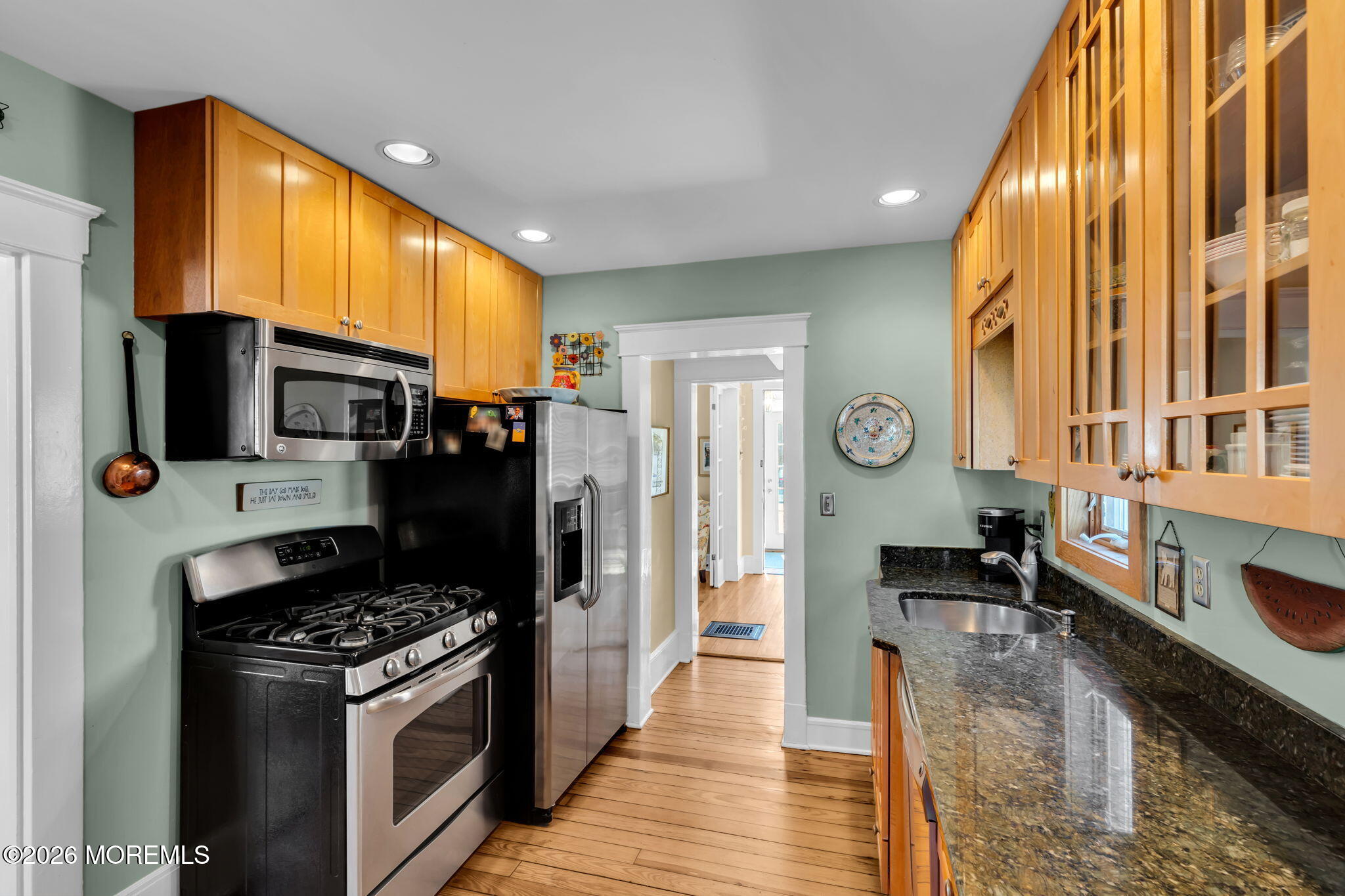 40 Foster Street Middletown, NJ 07701 - Photo 11 of 26 Kitchen