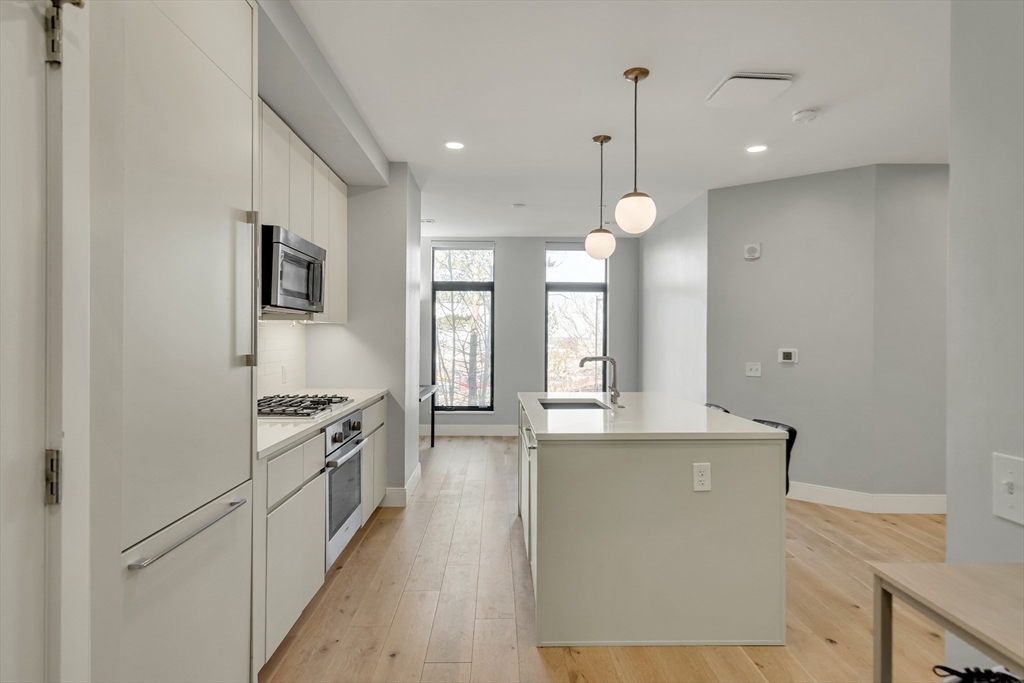 191 Washington Street, Unit 421 Boston, MA 02135 - Photo 13 of 42
