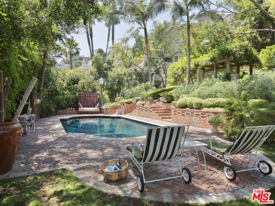 8235 Monteel Road Los Angeles, CA 90069 - Photo 20 of 50 Gallery Image 20