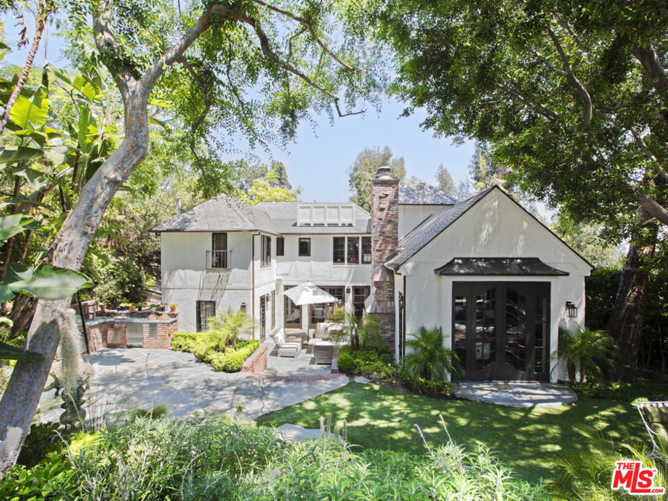8235 Monteel Road Los Angeles, CA 90069 - Photo 23 of 50 Gallery Image 23