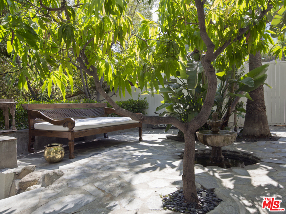 8235 Monteel Road Los Angeles, CA 90069 - Photo 27 of 50 Gallery Image 27