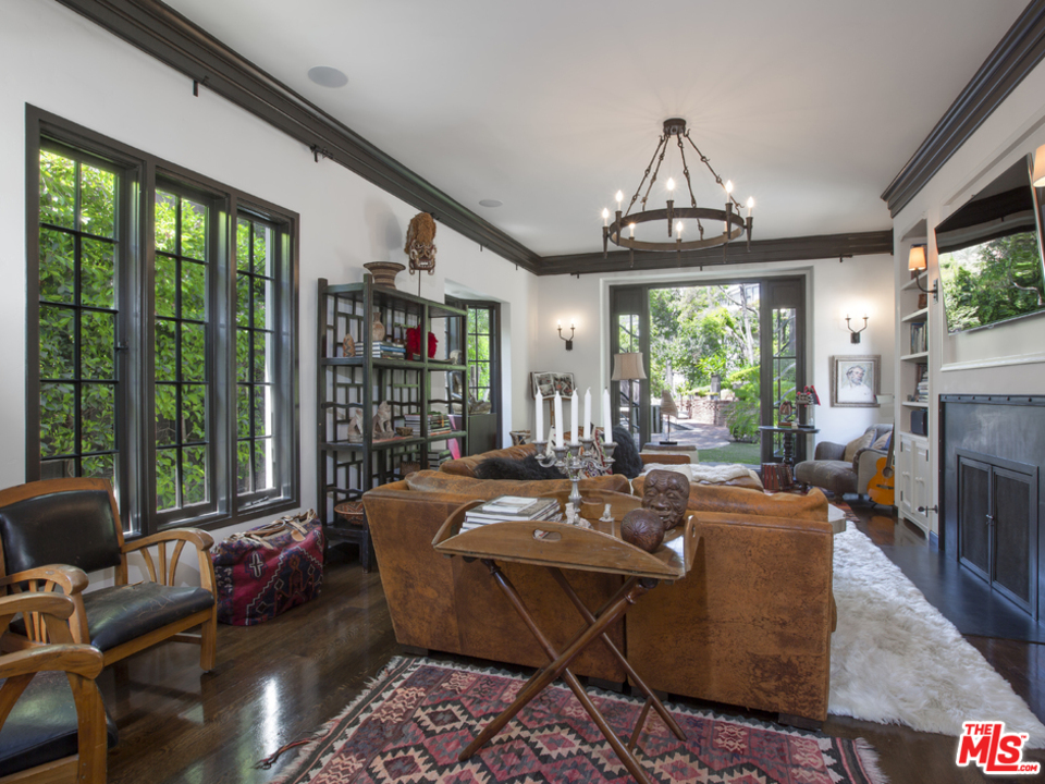 8235 Monteel Road Los Angeles, CA 90069 - Photo 4 of 50 Gallery Image 4