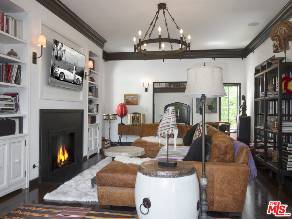 8235 Monteel Road Los Angeles, CA 90069 - Photo 6 of 50 Gallery Image 6