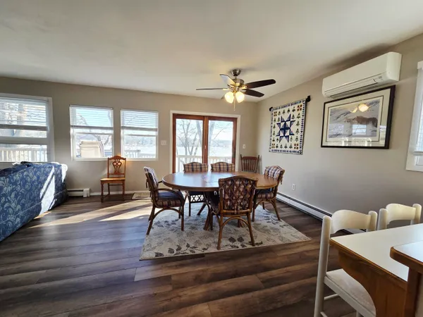 $475,000 | W5605 Island Drive, Pardeeville, WI 53954