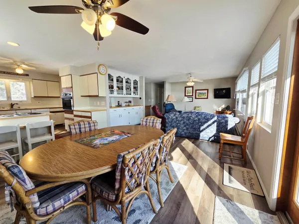 $475,000 | W5605 Island Drive, Pardeeville, WI 53954