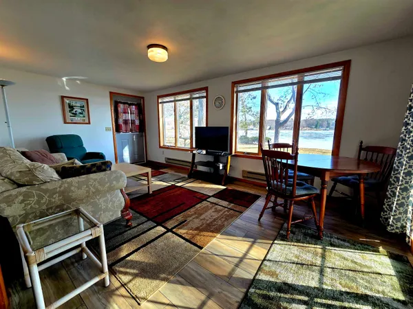 $475,000 | W5605 Island Drive, Pardeeville, WI 53954