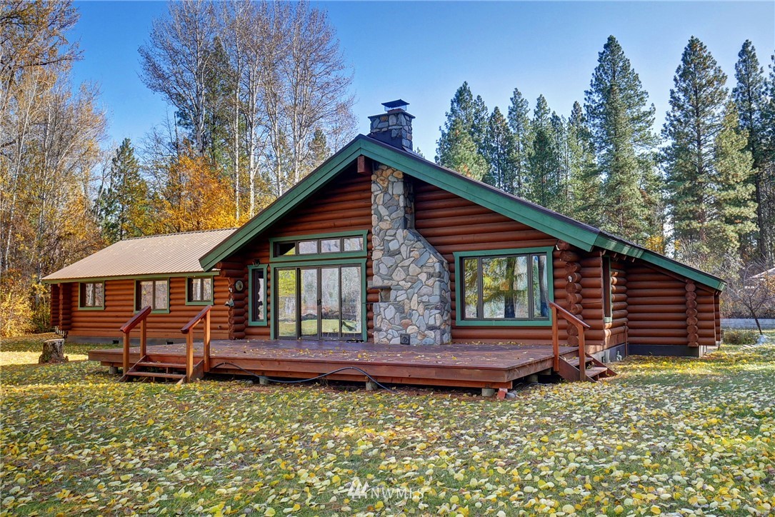 11 Green Road Winthrop, WA 98862 - Photo 1 of 25 Gallery Image 1