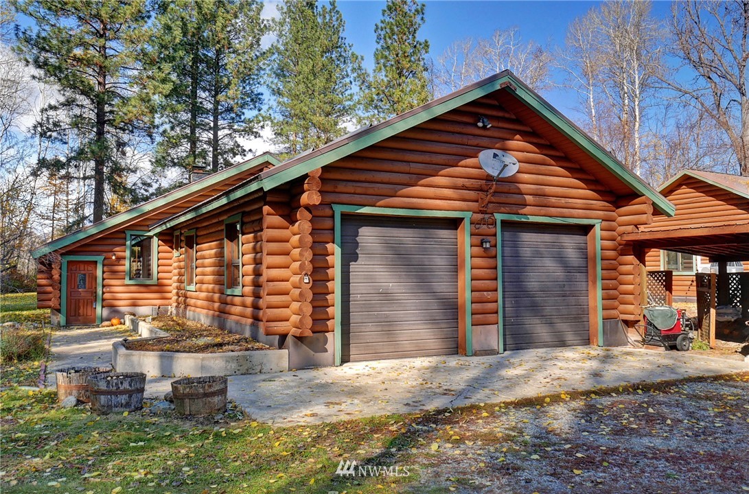 11 Green Road Winthrop, WA 98862 - Photo 2 of 25 Gallery Image 2