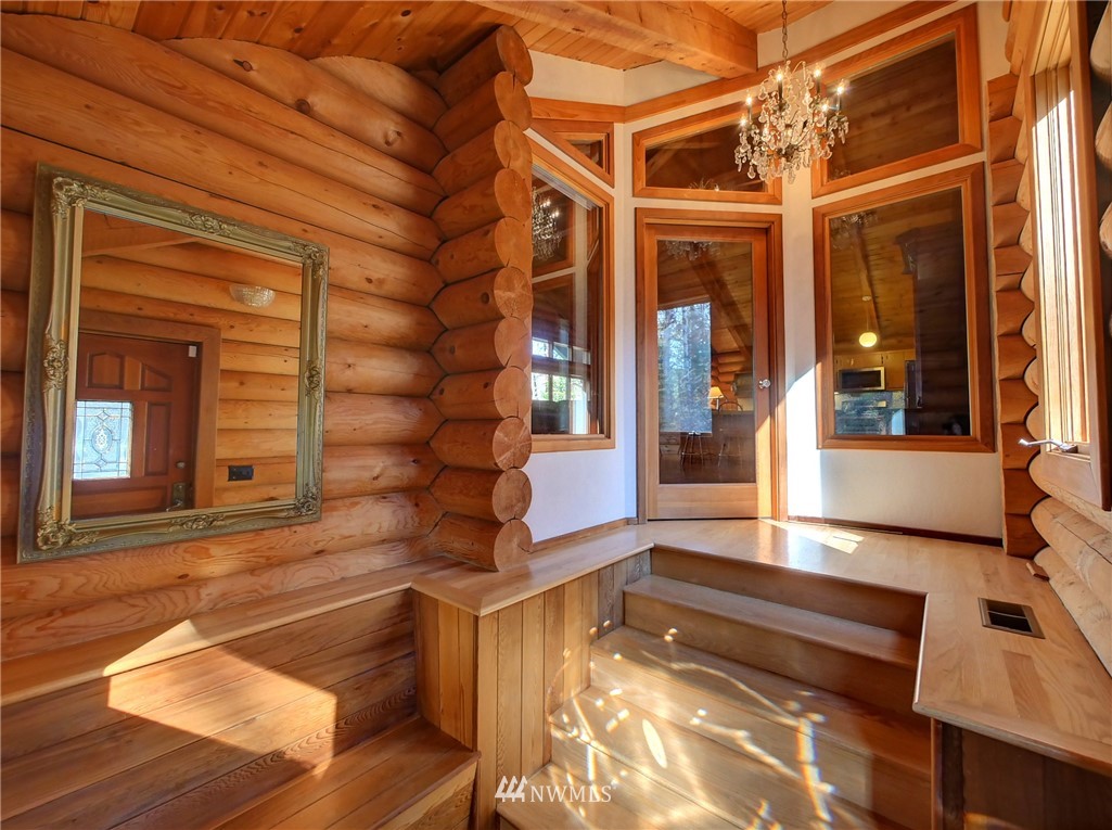 11 Green Road Winthrop, WA 98862 - Photo 3 of 25 Gallery Image 3