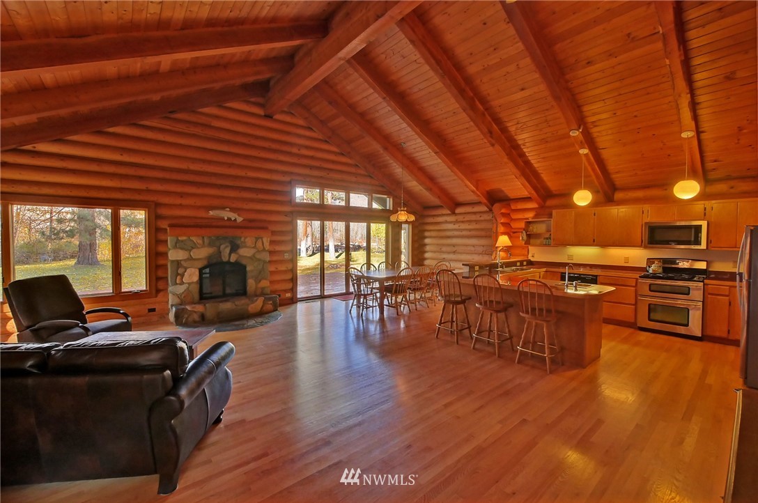 11 Green Road Winthrop, WA 98862 - Photo 5 of 25 Gallery Image 5