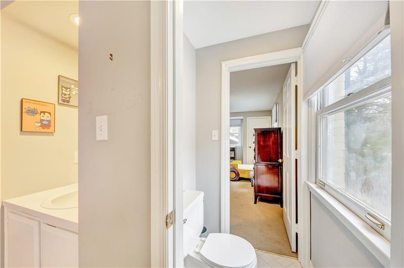 947 Field Club Road Pittsburgh, PA 15238 - Photo 22 of 25 Gallery Image 22