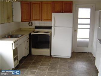 33 Gentle Road Levittown, PA 19057 - Photo 3 of 5