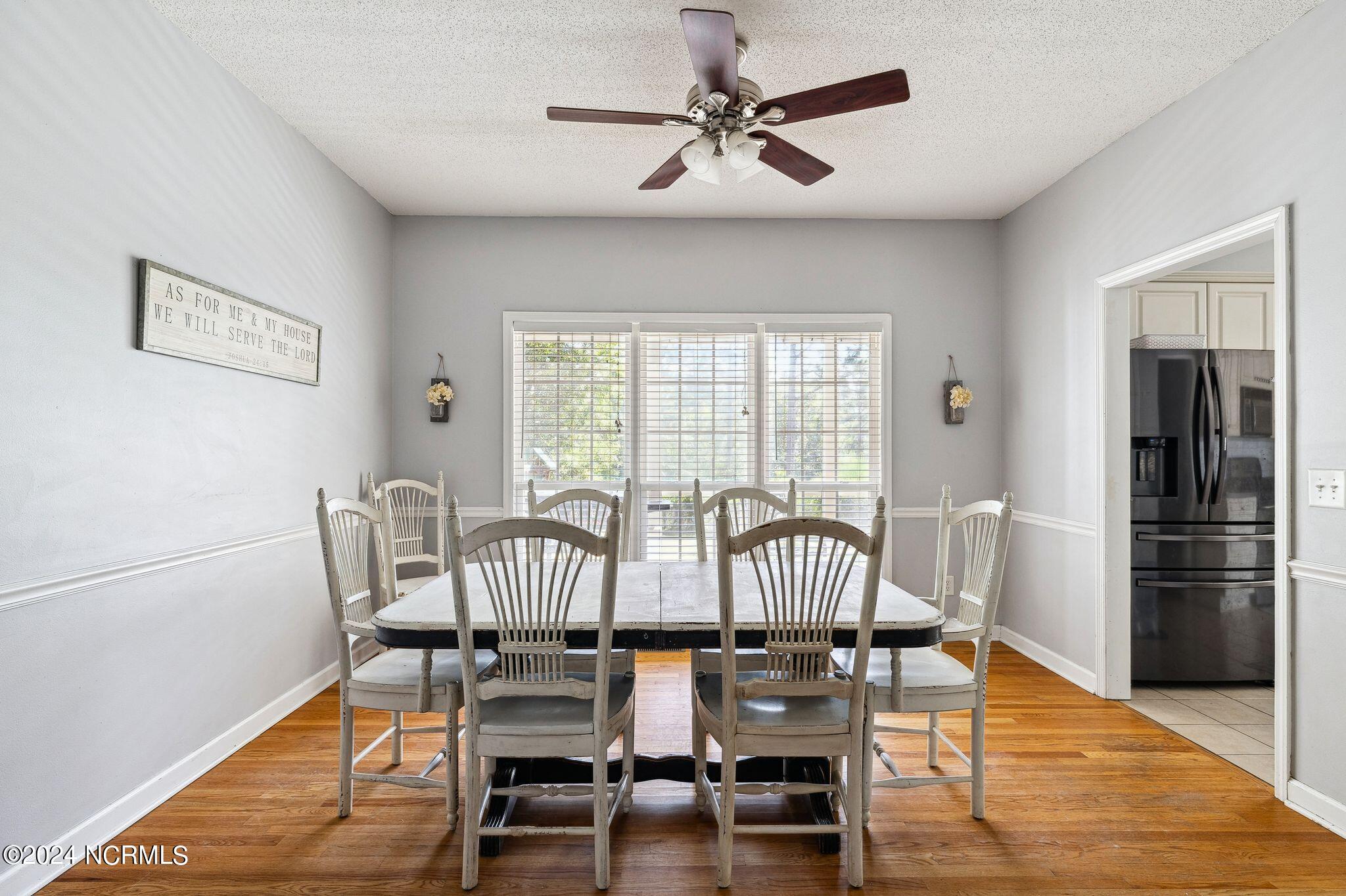 9182 Calloway Road Aberdeen, NC 28315 - Photo 9 of 32 Dining Room