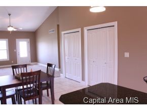 2708 Whiteside Place Springfield, IL 62711 - Photo 12 of 21 Gallery Image 12