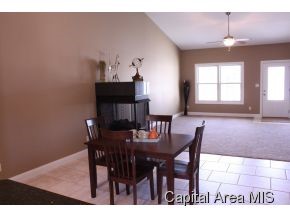 2708 Whiteside Place Springfield, IL 62711 - Photo 6 of 21 Gallery Image 6