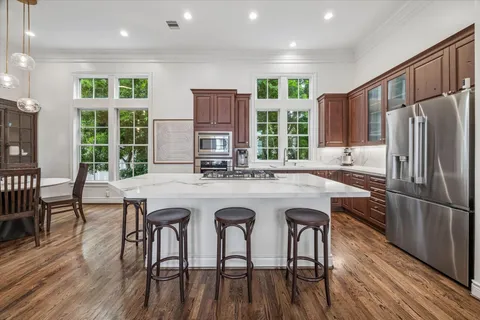 $749,000 | 6015 Post Oak Green Lane, Houston, TX 77055