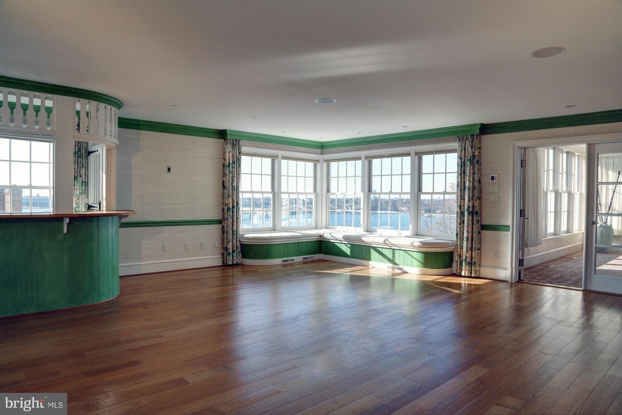 1928 Carrollton Road Annapolis, MD 21409 - Photo 13 of 30 Family Room with wet bar