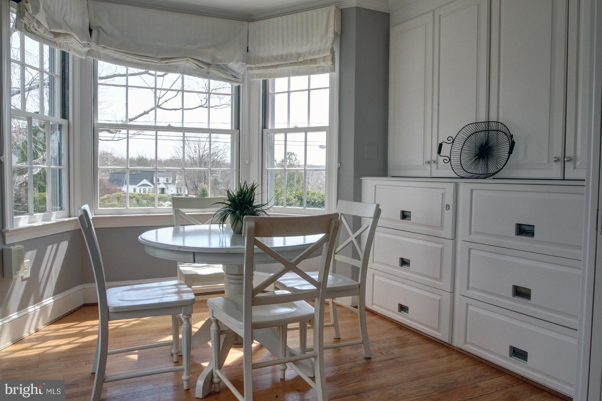 1928 Carrollton Road Annapolis, MD 21409 - Photo 8 of 30 Breakfast nook