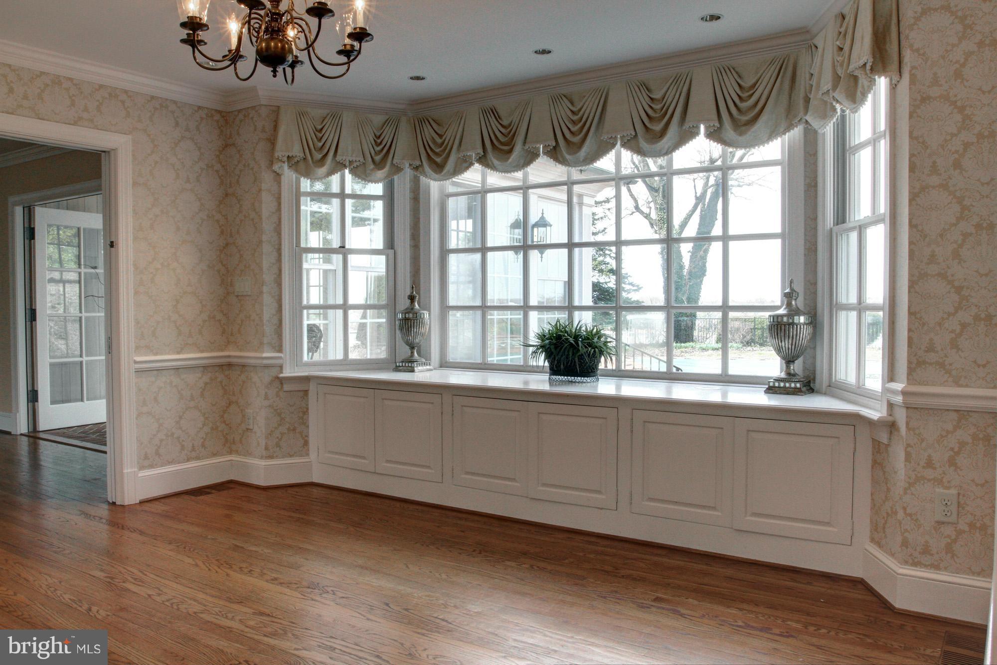 1928 Carrollton Road Annapolis, MD 21409 - Photo 10 of 30 Dining Room with water views