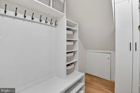 $1,150,000 | 10209 Lloyd Road, Potomac, MD 20854