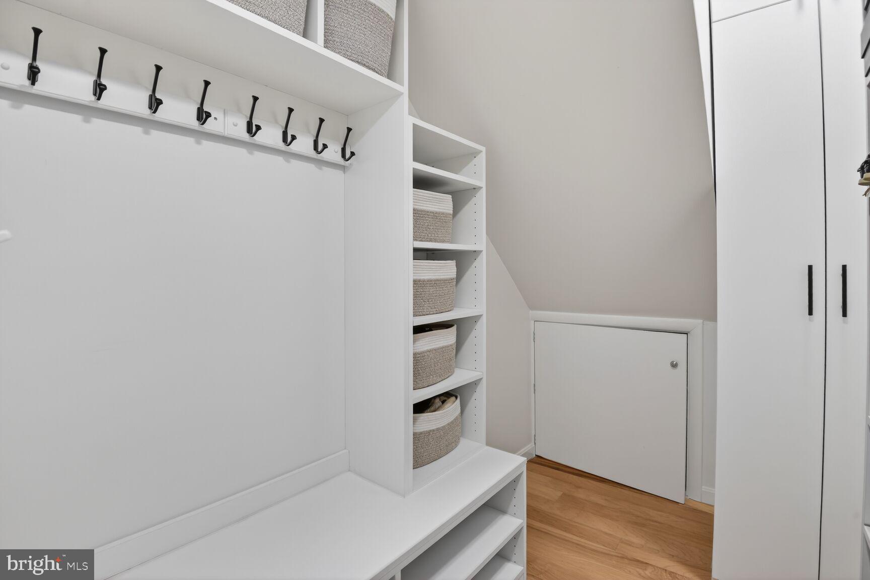 10209 Lloyd Road Potomac, MD 20854 - Photo 26 of 29 a view of kitchen with washer and dryer