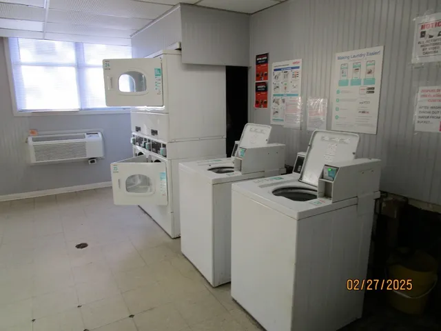 $35,500 | 4350 West Ford City Drive, Unit B1402, Chicago, IL 60652