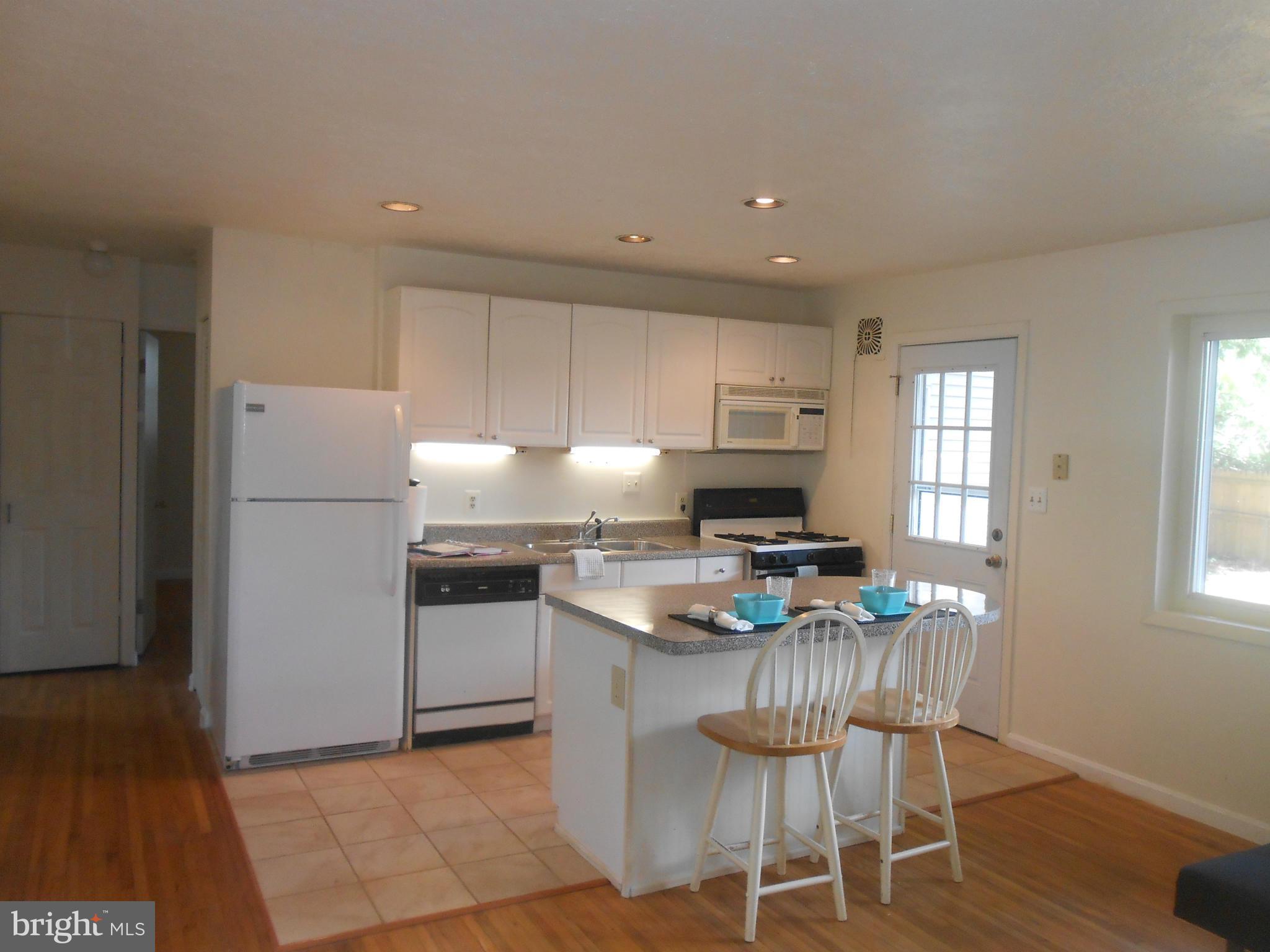 4012 Lawrence Avenue Kensington, MD 20895 - Photo 11 of 18 Interior (General)