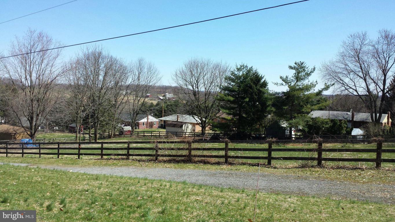 1372 Neff Road Lancaster, PA 17601 - Photo 9 of 11