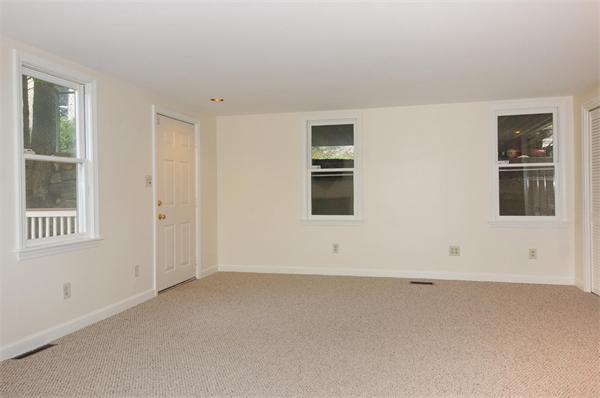 13 Mountain Road Burlington, MA 01803 - Photo 5 of 16 Gallery Image 5