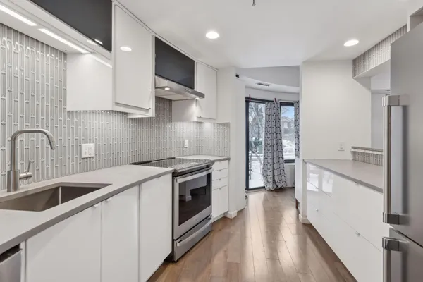 $290,000 | 3151 Dean Court, Unit B106, Minneapolis, MN 55416