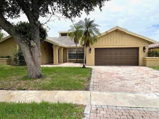 $5,495 | 1712 Northwest 91st Avenue, Plantation, FL 33322
