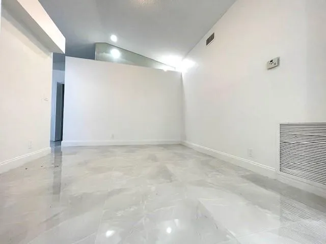 $5,495 | 1712 Northwest 91st Avenue, Plantation, FL 33322