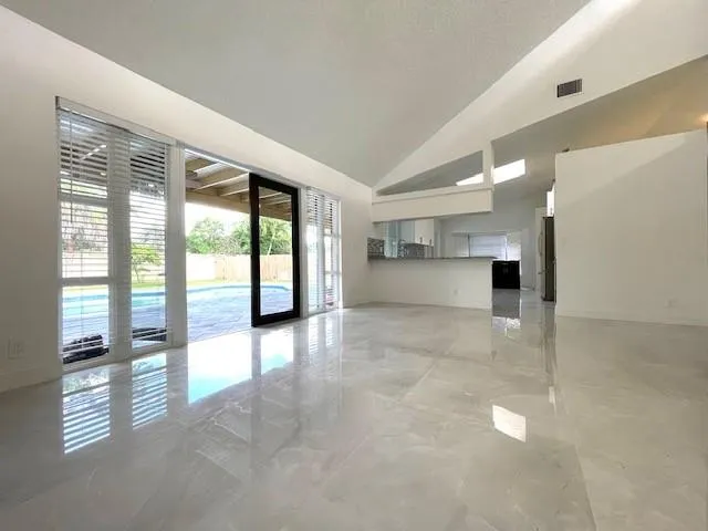 $5,495 | 1712 Northwest 91st Avenue, Plantation, FL 33322