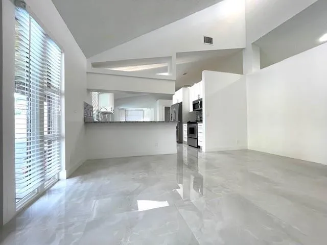 $5,495 | 1712 Northwest 91st Avenue, Plantation, FL 33322