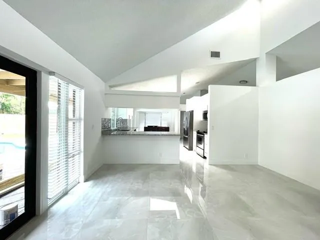 $5,495 | 1712 Northwest 91st Avenue, Plantation, FL 33322