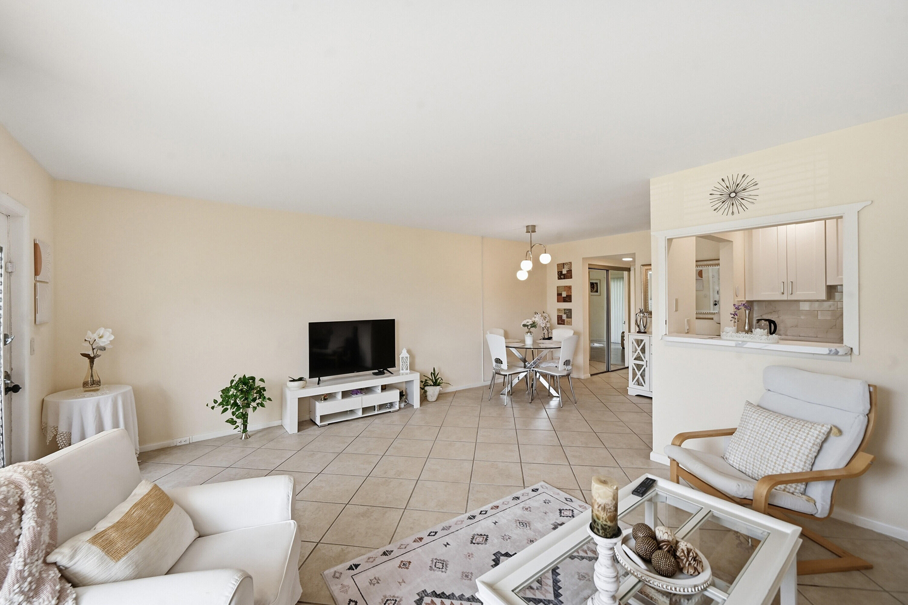 314 Brighton East, Unit H Boca Raton, FL 33434 - Photo 5 of 21 04_ra1_2034