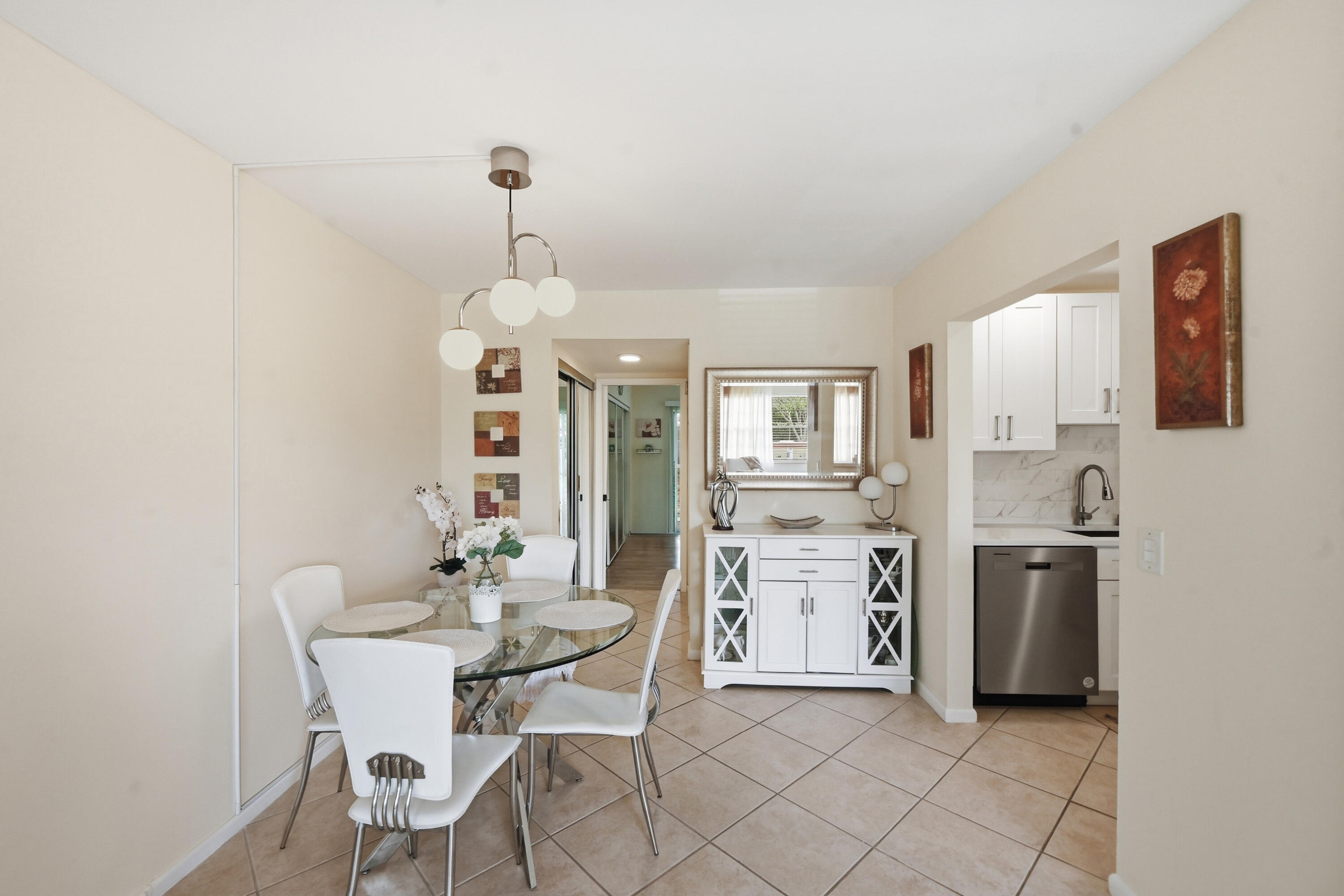 314 Brighton East, Unit H Boca Raton, FL 33434 - Photo 6 of 21 06_ra1_2044