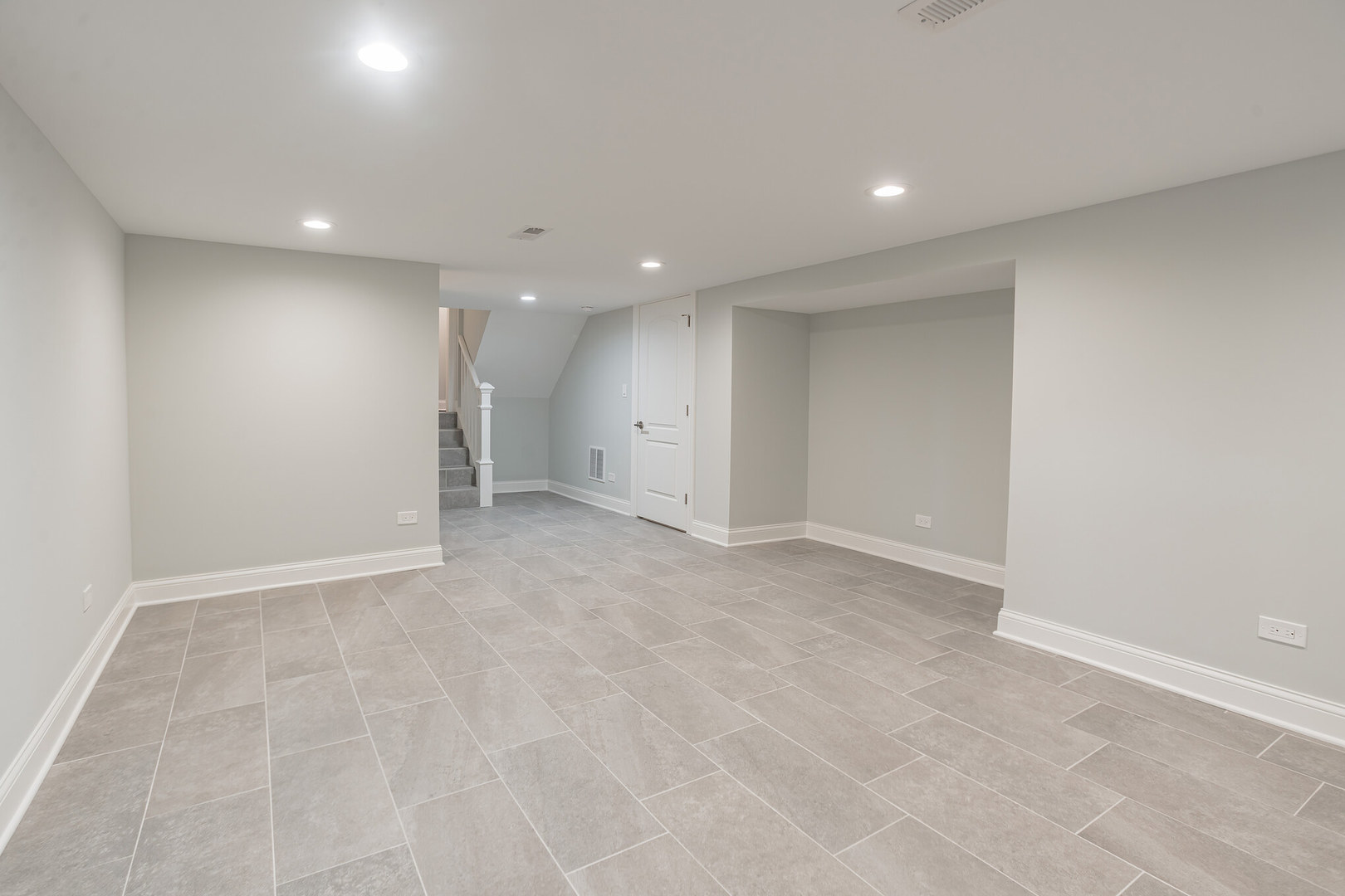 1900 Brophy Avenue Park Ridge, IL 60068 - Photo 22 of 27 a view of an empty room