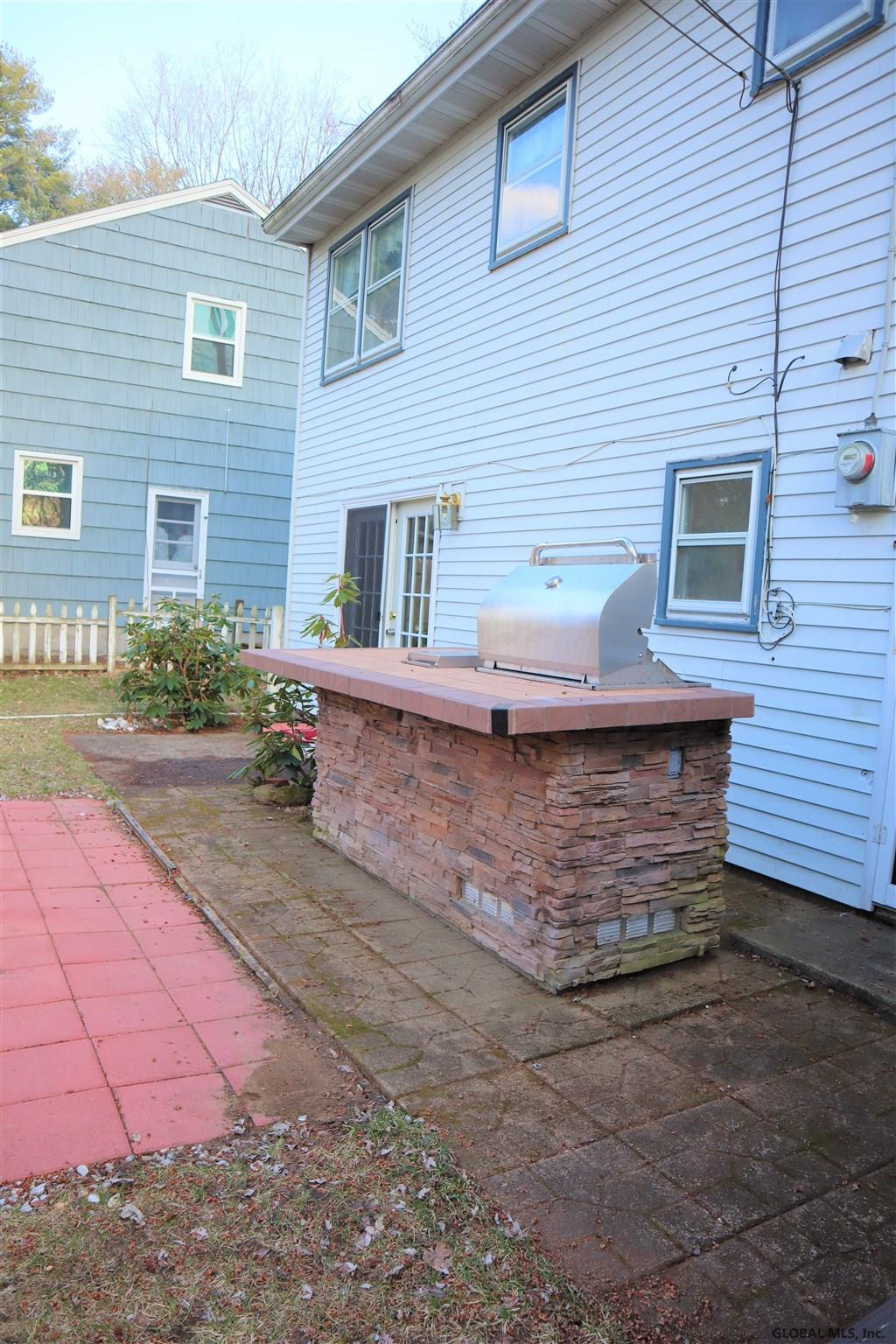 2219 Crescent Road Niskayuna, NY 12309 - Photo 11 of 34 Photo 11