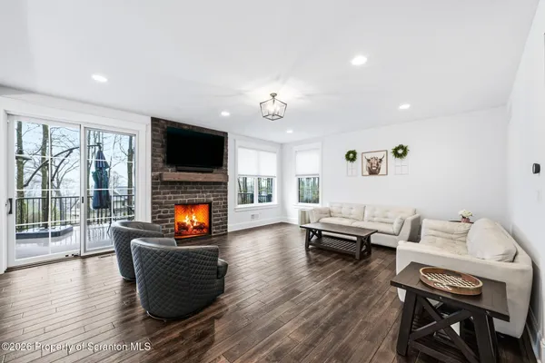 $1,099,000 | 123 Rock Ridge Drive, Clarks Summit, PA 18411