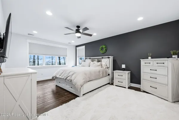 $1,099,000 | 123 Rock Ridge Drive, Clarks Summit, PA 18411